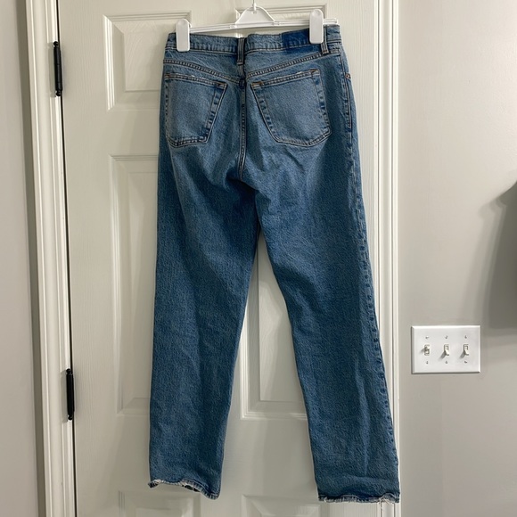 Like new Abercrombie + Fitch the straight mid rise Jean - Picture 3 of 3